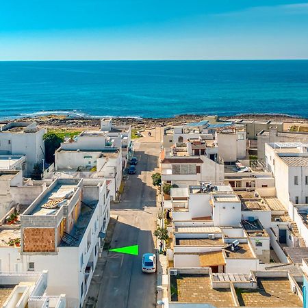 B&B Il Comandante A 100 M Dalla Spiaggia Torre San Giovanni Ugento Eksteriør bilde